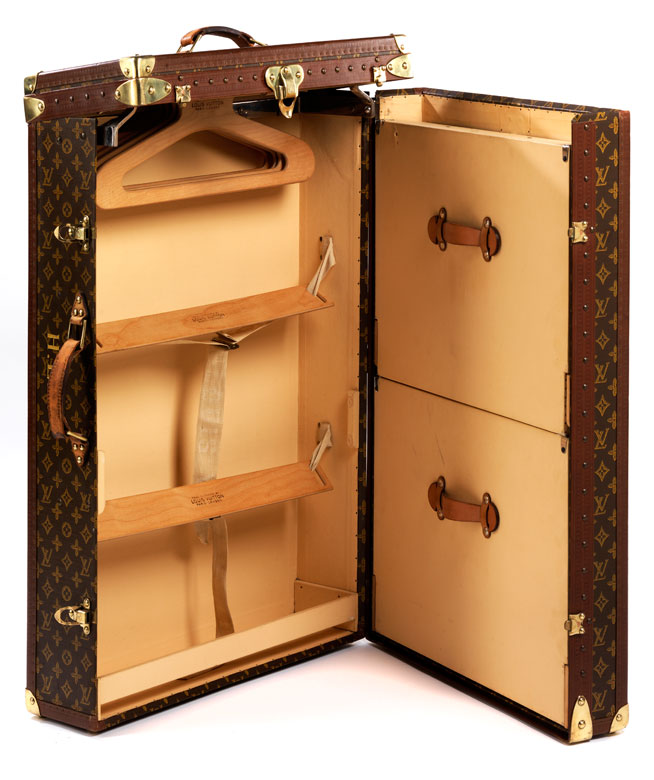 Louis Vuitton wardrobe trunk “Wardrobe Plate” - Hampel Fine Art Auctions