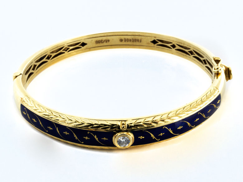 золотой браслет. серьги joan rivers бирюза. браслет фаберже. браслет львиные головы. алмазное колье нобелей фаберже.