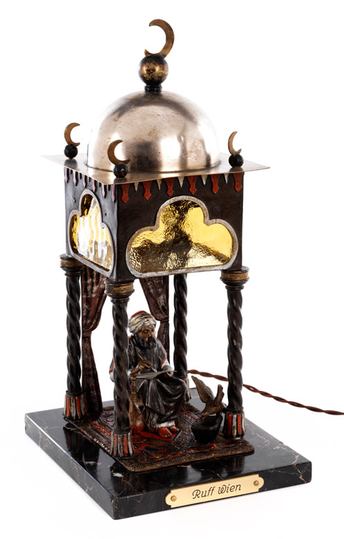 Tischlampe mit orientalischer Figurengruppe