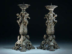 Paar Bronze-Kerzenhalter der Niccolo Roccatagliata-Werkstatt