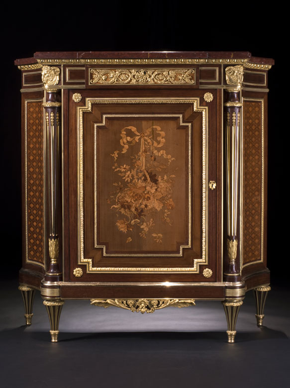 Qualitätvolle, reich dekorierte Salonkommode, Stil Napoleon III
