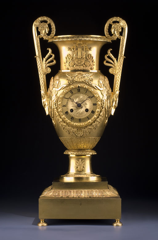 Französische Kaminuhr in Bronze und Feuervergoldung - Hampel Kunstauktionen