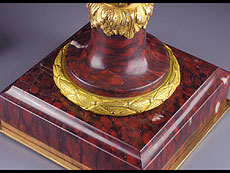 Paar Marmor-Prunkvasen mit vergoldeter Bronzemontierung - Hampel