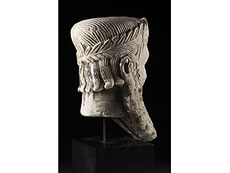Detailabbildung: Großer zypriotischer archaischer Kopf in Kalkstein