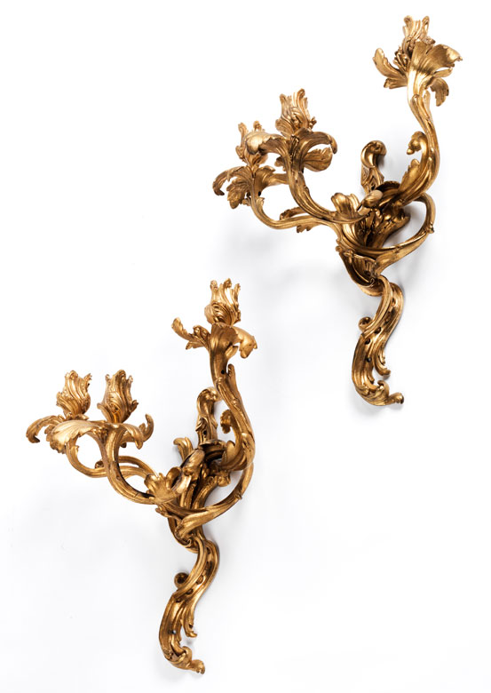 Paar Wandkerzenhalter in vergoldeter Bronze im Louis XV-Stil