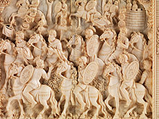 Detailabbildung: Bedeutendes Triptychon in Elfenbein, Silber, Email und Steinbesatz, dem Thema des römischen Kaisers Marc Aurel, 121 - 180 n. Chr., gewidmet