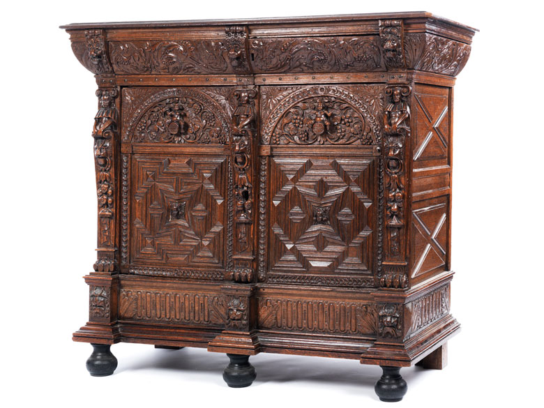 Spätrenaissance-Halbschrank - Hampel Kunstauktionen