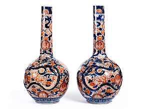 Paar Imari-Vasen