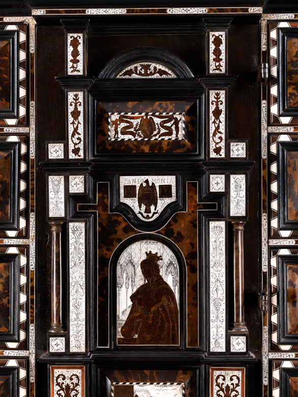 Imposanter, großer Kabinett-Aufsatzschrank - Hampel Kunstauktionen